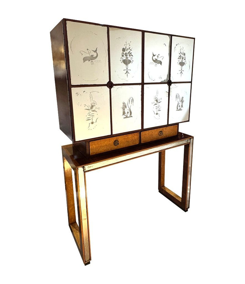 An Italian 1940s mirrored birdseye maple wood and mahogany bar cabinet by Osvaldo Borsani