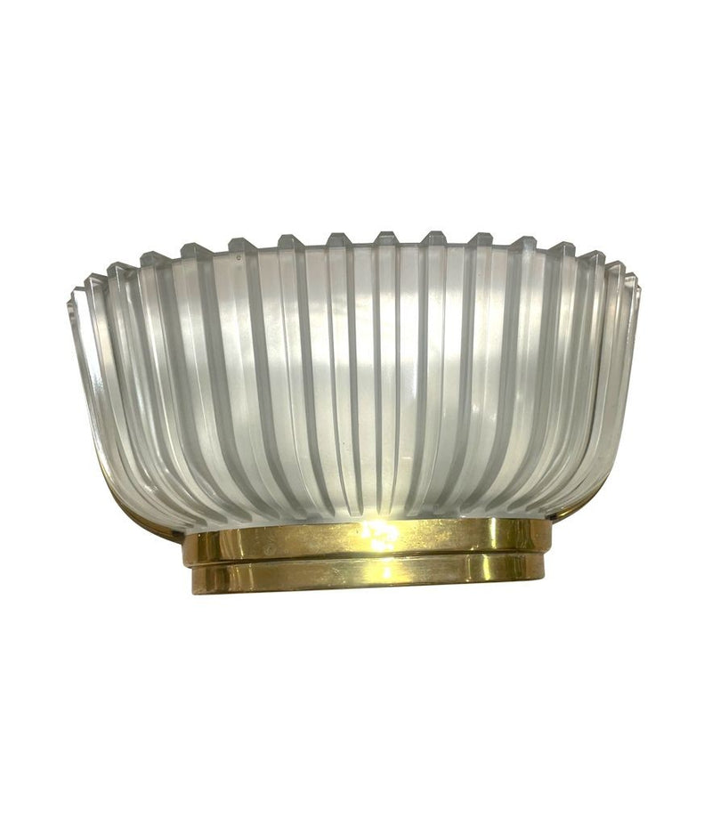 A lovely pair of 1940s Art Deco opaque Murano glass ribbed wall sconces by Seguso with brass wall mounts