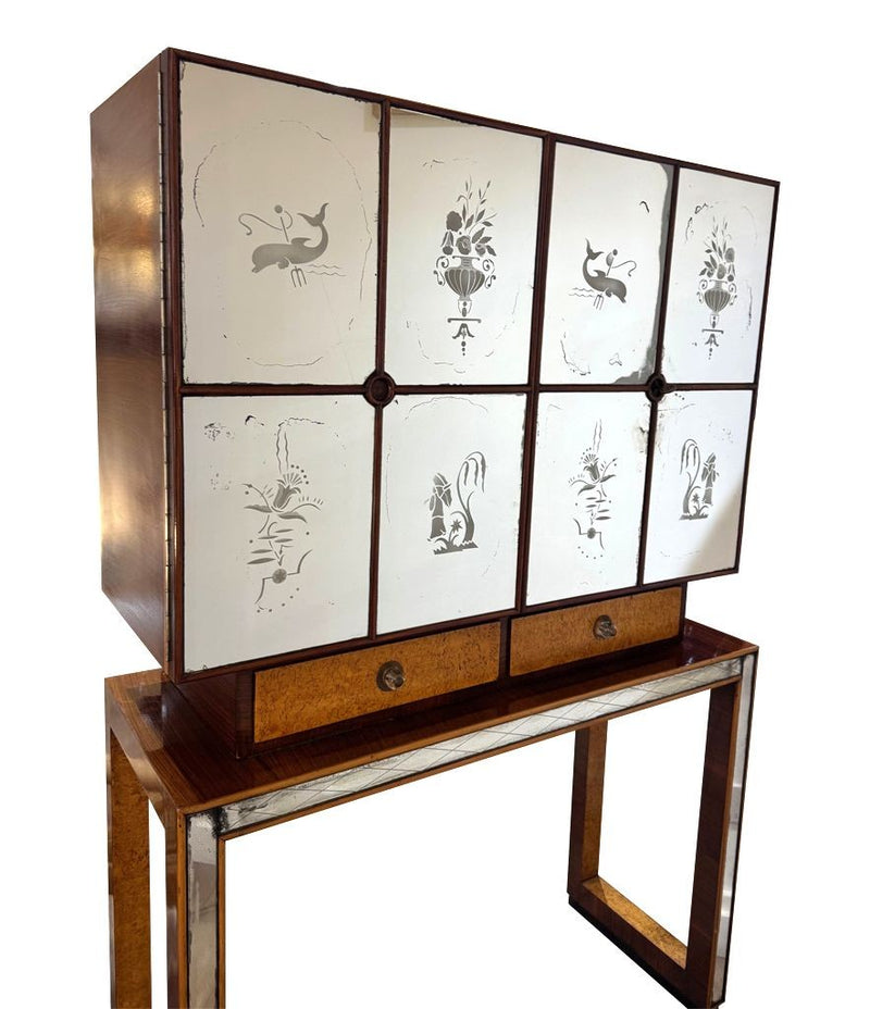 An Italian 1940s mirrored birdseye maple wood and mahogany bar cabinet by Osvaldo Borsani