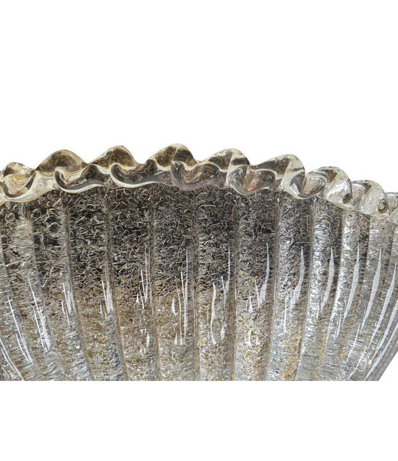 PAIR OF BAROVIER DEMILUNE WALL SCONCES WITH RIBBED AND SCOLLOPED MURANO GLASS