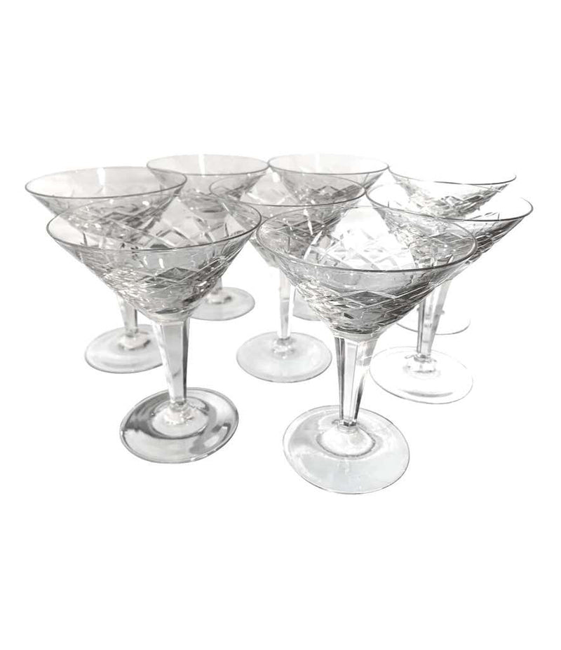 SET OF EIGHT ART DECO CRYSTAL COCKTAIL GLASSES WITH GEOMETRIC PATTERN DESIGN